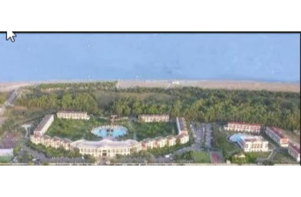 Resort Centro Turistico Akiris 4*